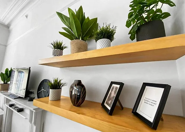 Beautiful One Bed Garden Flat In Muswell Hill